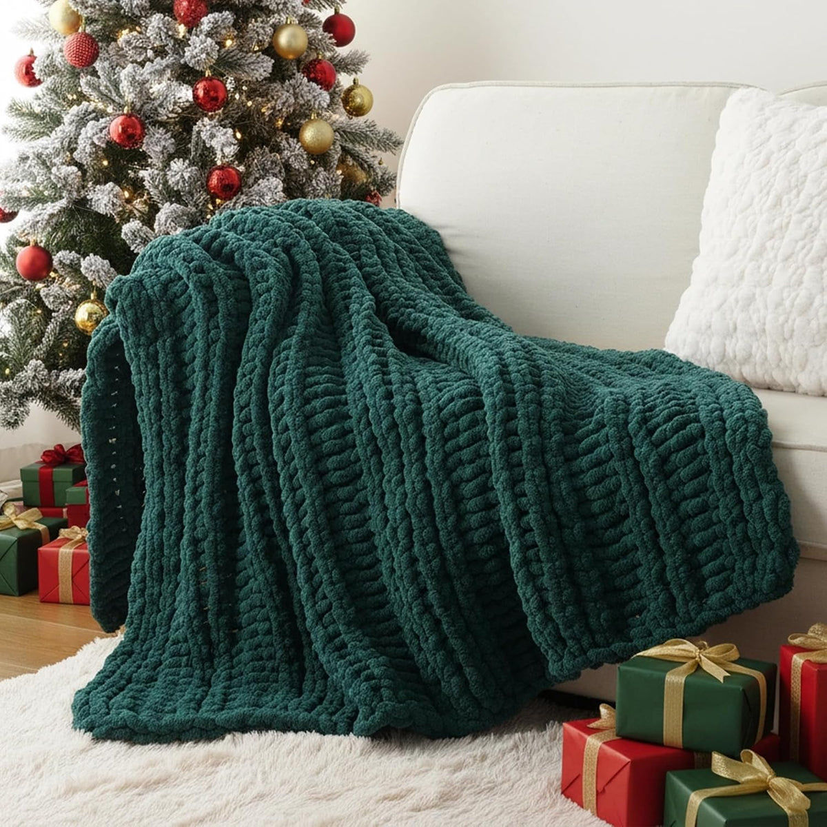 Chunky Knit Throw Blanket for Couch, Christmas, 50"x60", Dark Green