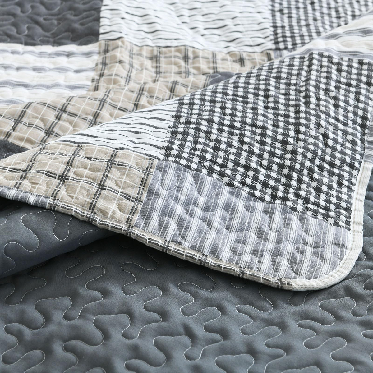 3-Piece Quilt Set, Lightweight Soft Quilt Gray Patchwork Farmhouse Bedspread Coverlet 90x90 inches