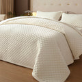 Velvet Quilt Set, Ultra Soft 3 Pieces Bedding with 2 Pillow Shams, Lightweight All Seasons Reversible