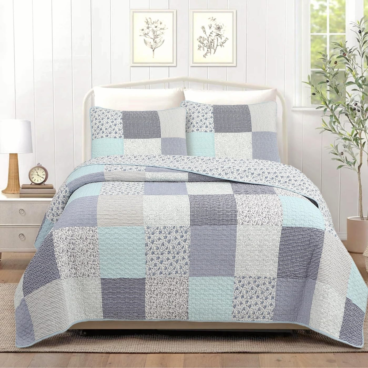 Blue Checker Cottage Quilt Bedding Set - 3‐Piece 100% Cotton Reversible Patchwork Quilt with Shams, Country Farmhouse