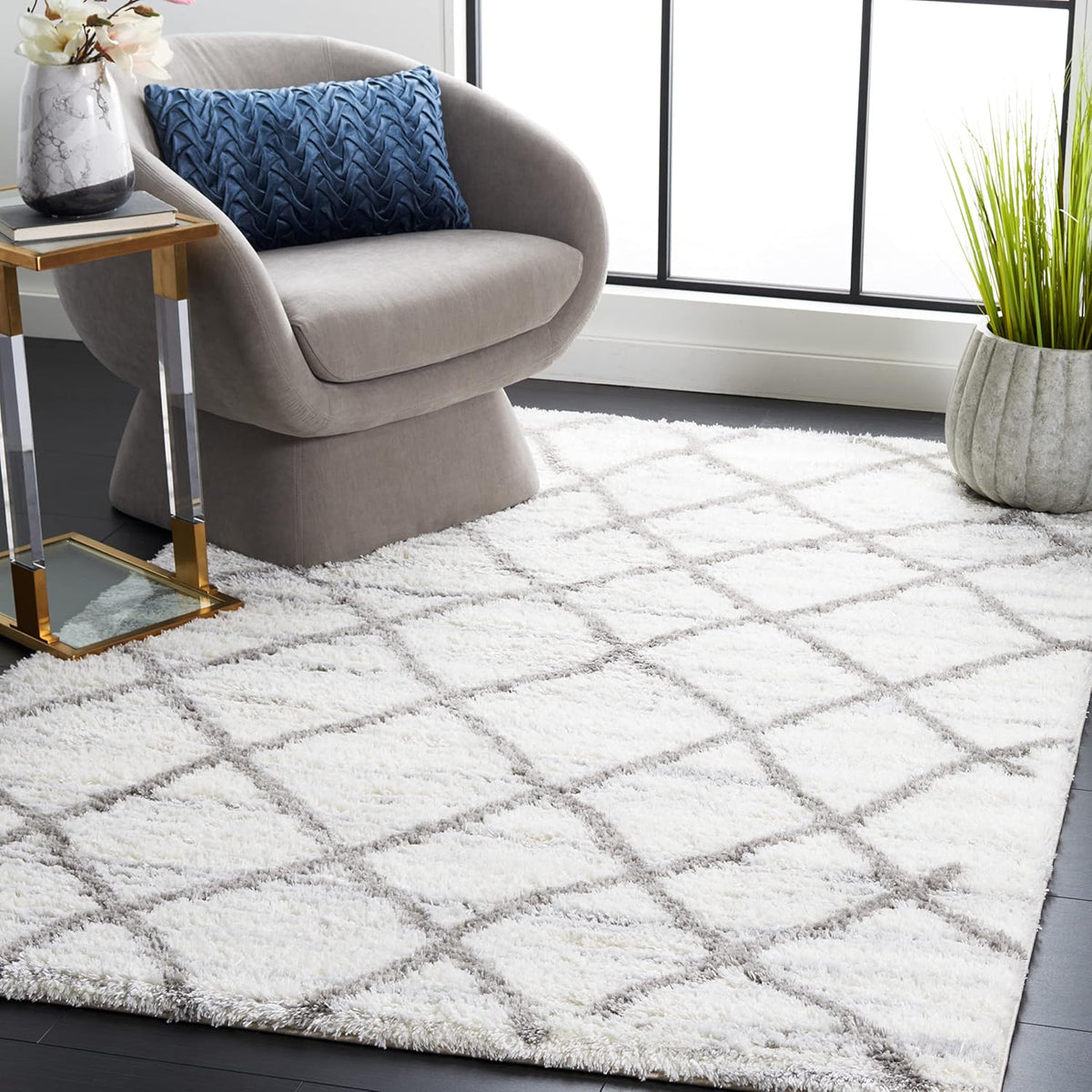 Tahoe Shag Collection Area Rug, White & Grey, Moroccan Boho Design, Non-Shedding & Easy Care, 1.2-inch