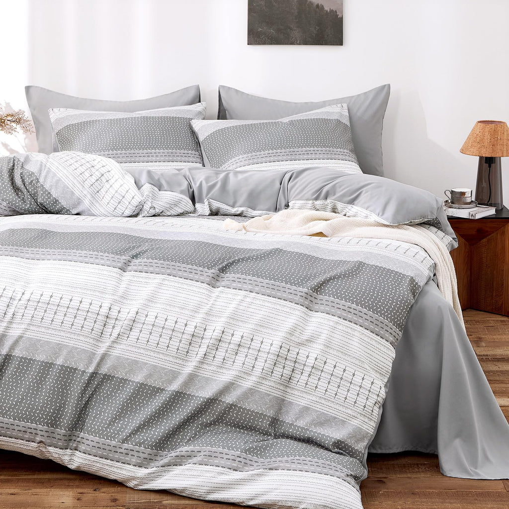 Striped Comforter Set, Farmhouse Boho Style with Rustic Textured Colorblock Stripe Pattern, Soft Lightweight Bedding