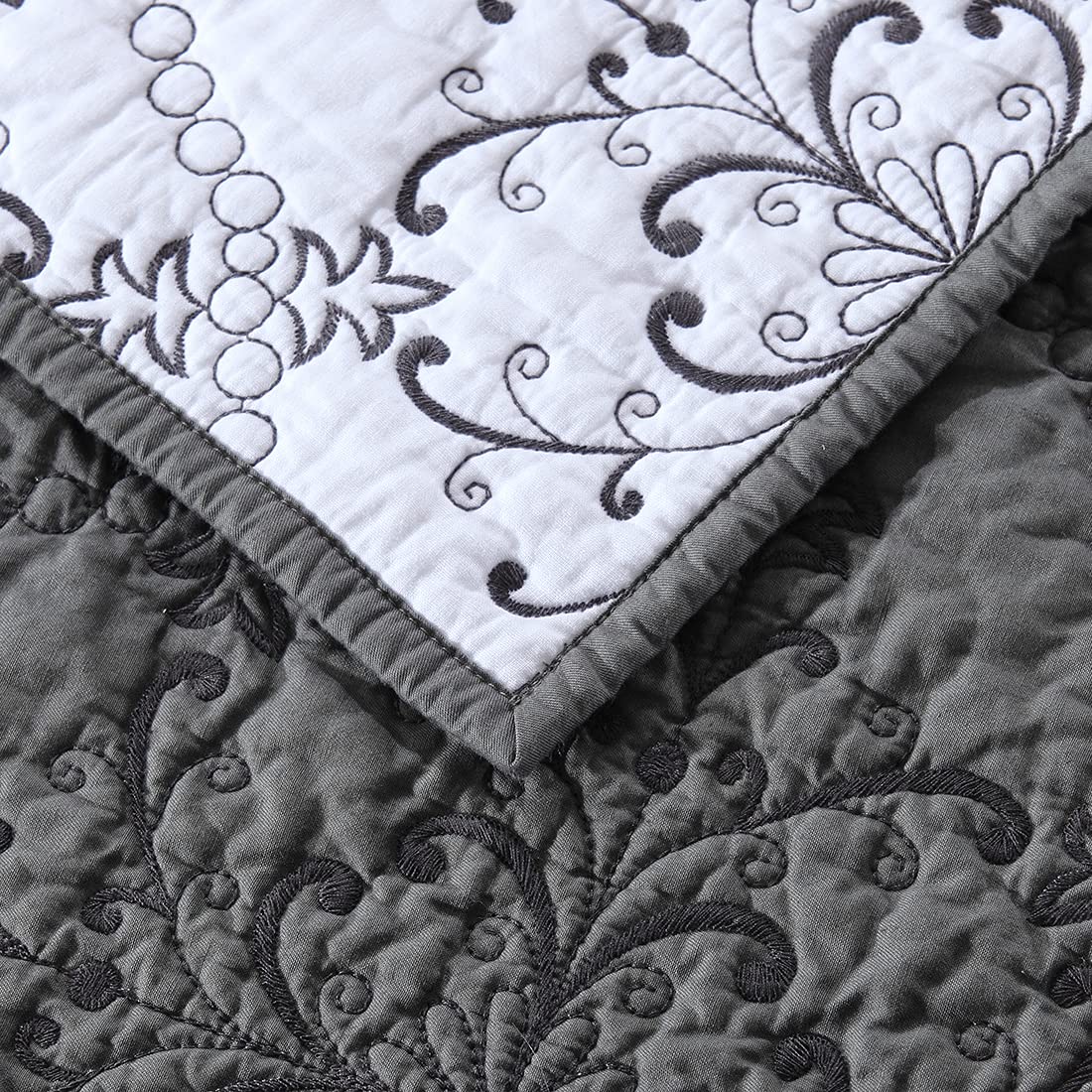 3 Piece Embroidered Floral Quilt Sets Oversize Queen 100% Cotton Quilted Bedspread Reversible Soft Lightweight