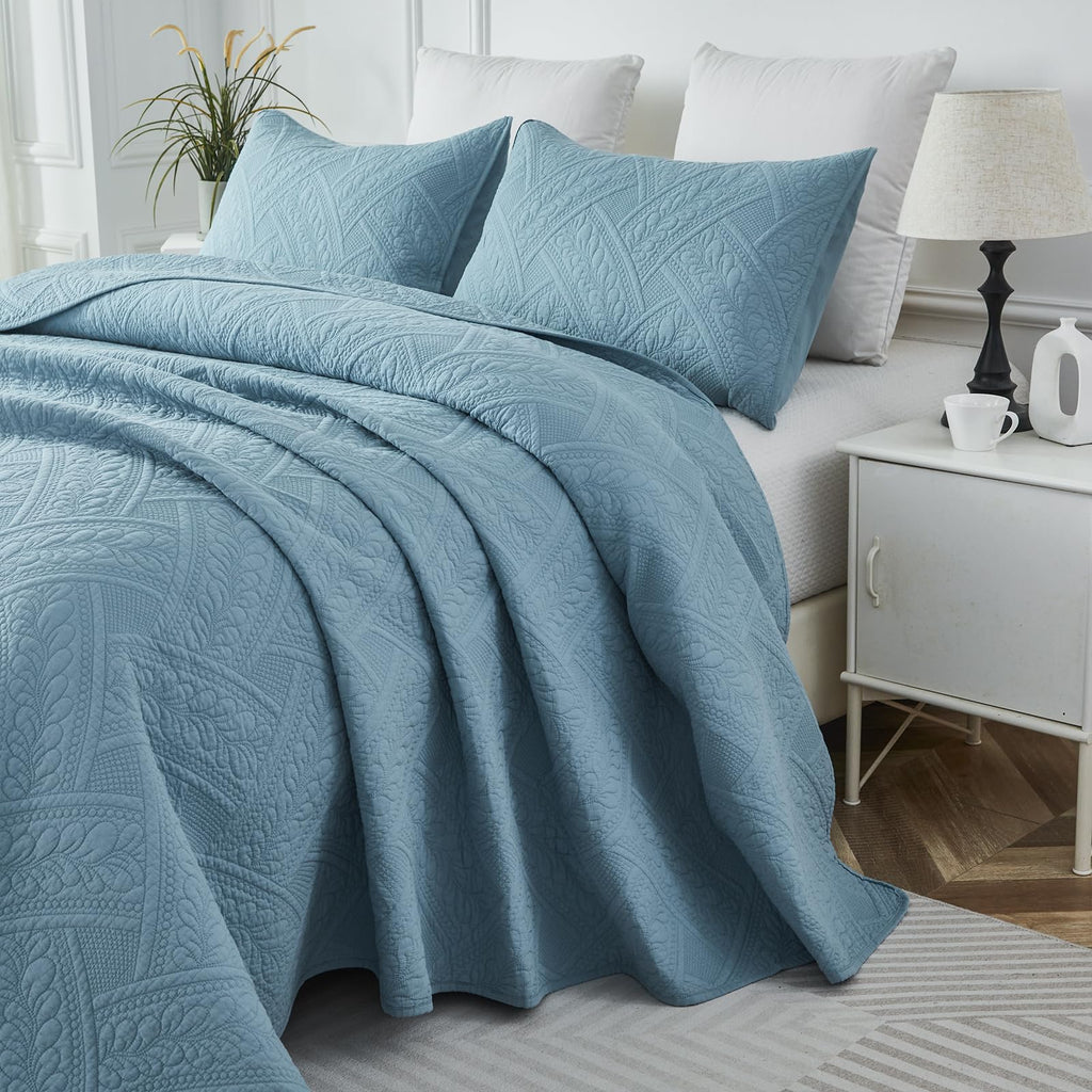 Queen Size Quilt Set Cotton Blue Matelasse Coverlet Set Elegant Quilted Bedding Set 3-Piece