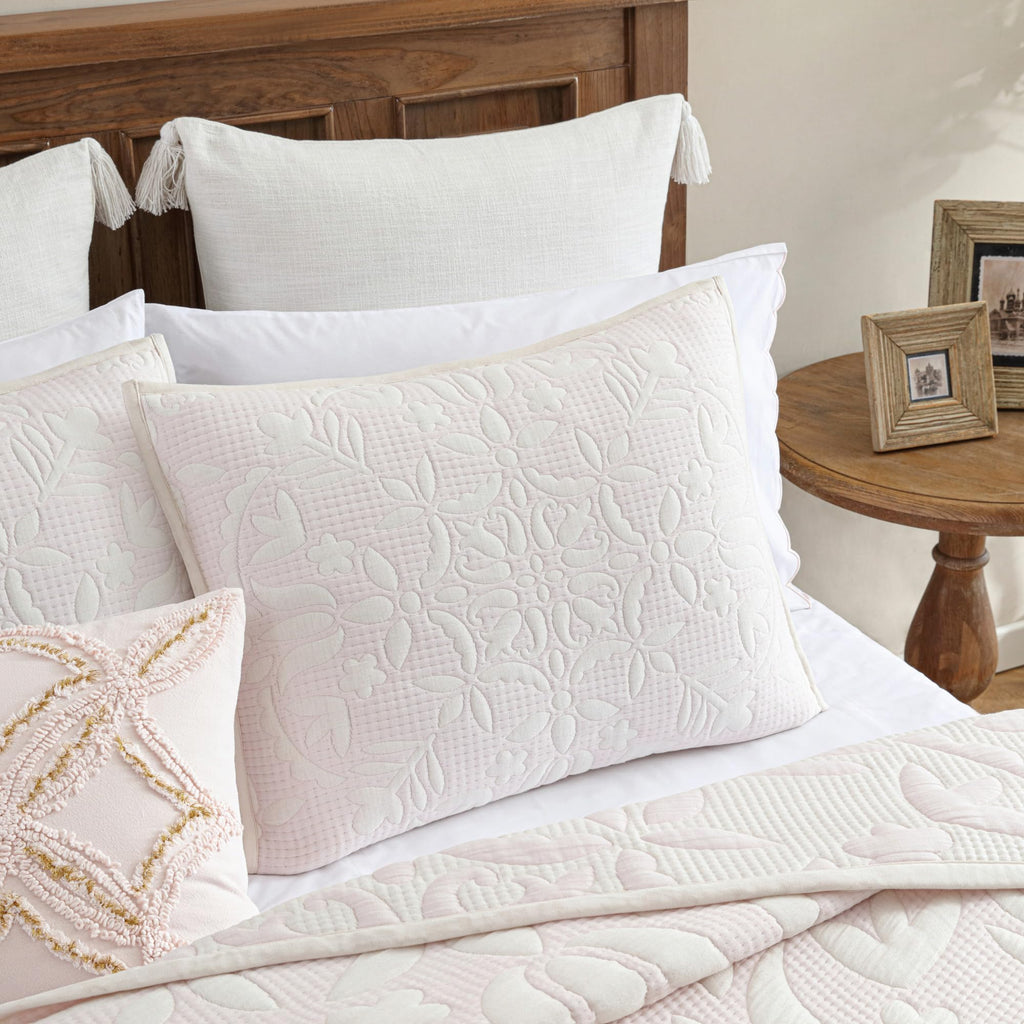 Medallion Jacquard Quilt Set Blush 3-Piece
