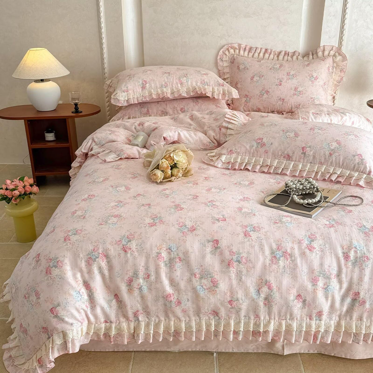 Pink Ruffled Duvet Cover Set Farmhouse Rustic Bedding, Cottagecore Floral Print Comforter Cover with Lace