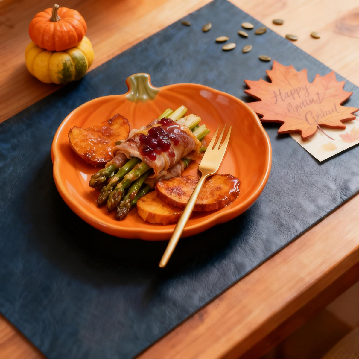 Placemats Set of 6, Reversible Dual-Color Faux Leather Place Mats