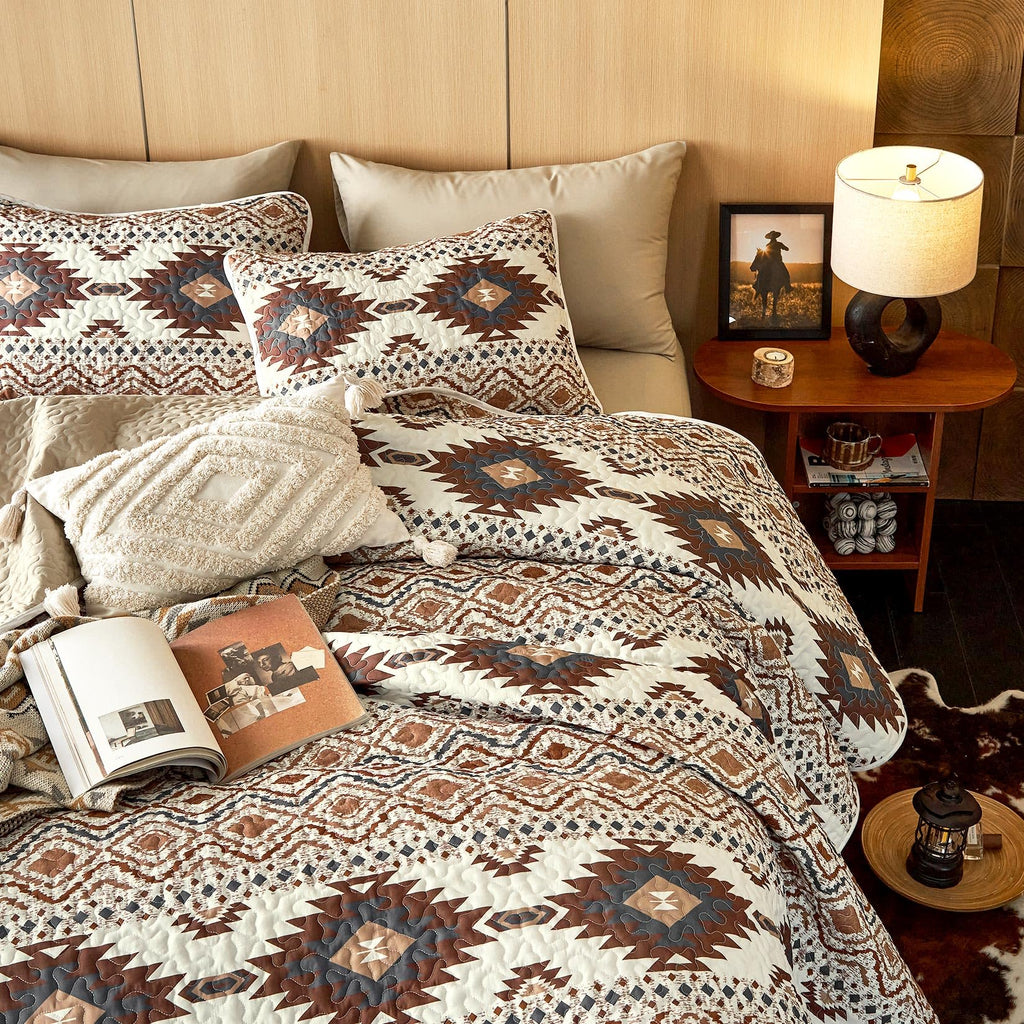 Quilt Set, Southwestern Aztec Country Style with Rustic Ranch Vibe