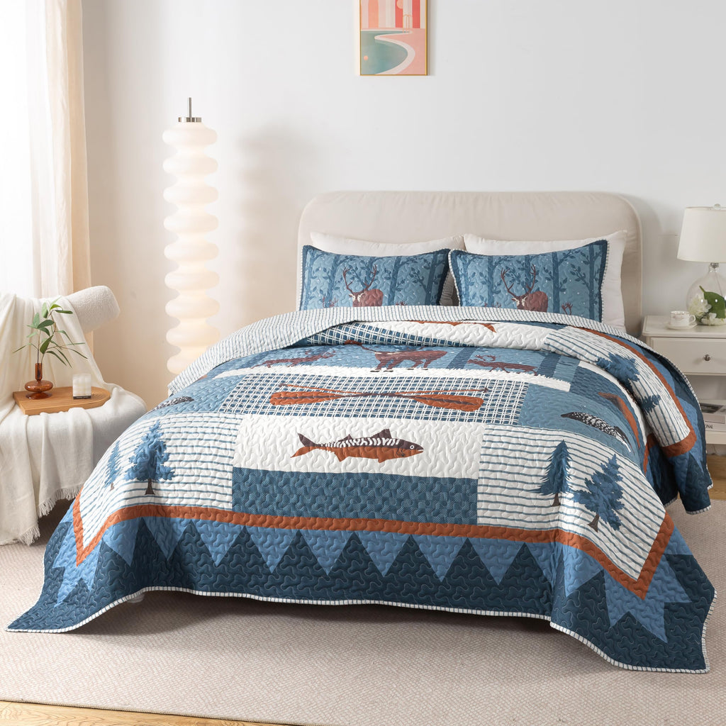 Wildlife Fish Quilt Set, Cabin Bedding, with 2 Shams