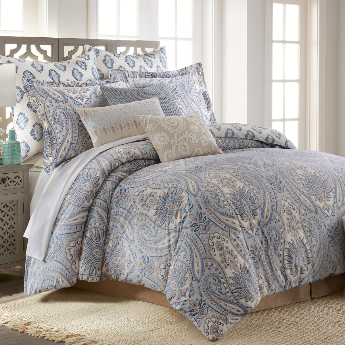Kasey Blue Comforter Set - Comforter (104x92in) and 2 Shams (20x36in) - Medallion and Paisley Design - Blue