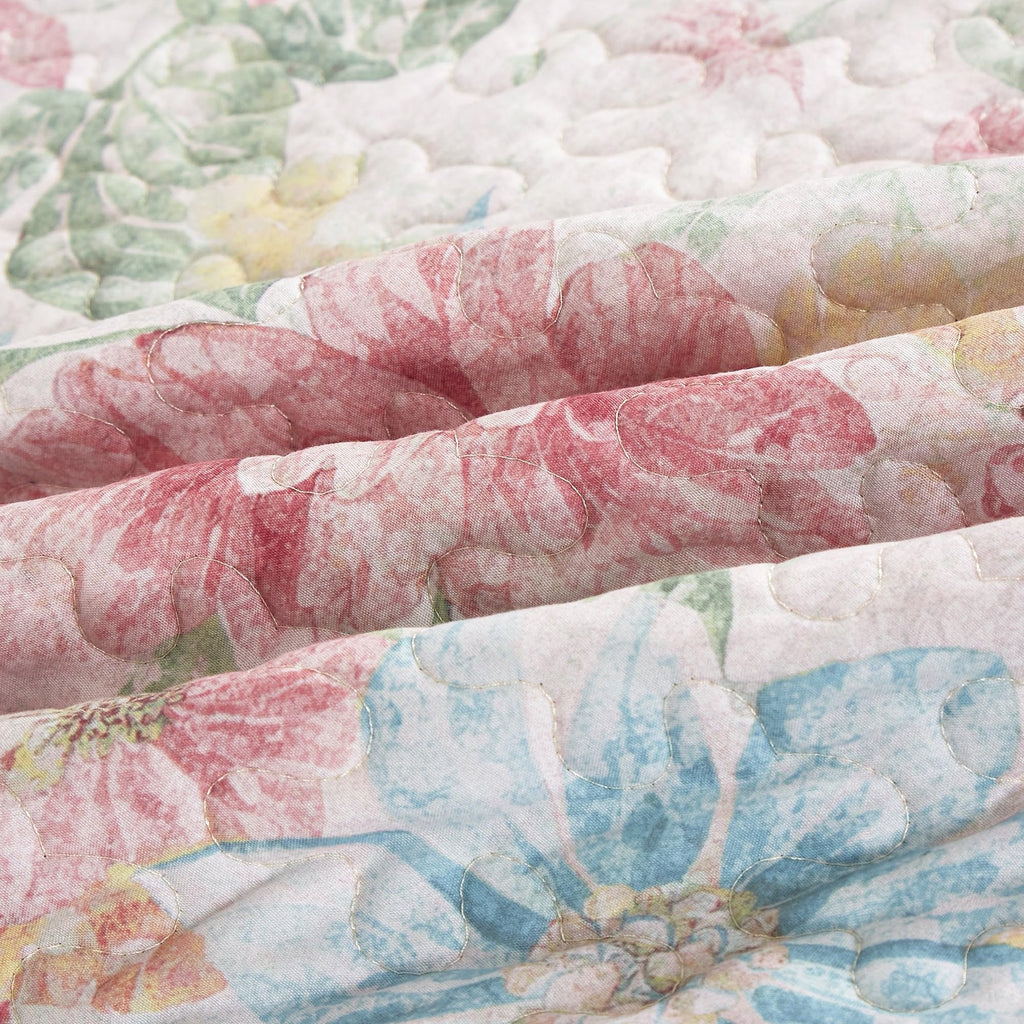 Farmhouse Floral Quilt Set, Lightweight Coverlet with Shams