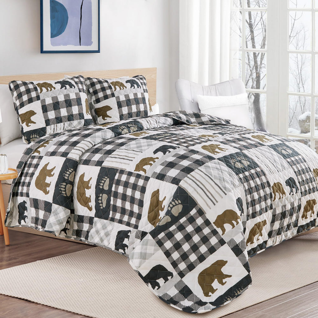 Rustic Quilts | 2-Piece Cabin Comforter Set with Sham | Reversible Lodge Bear Bedding for All Season