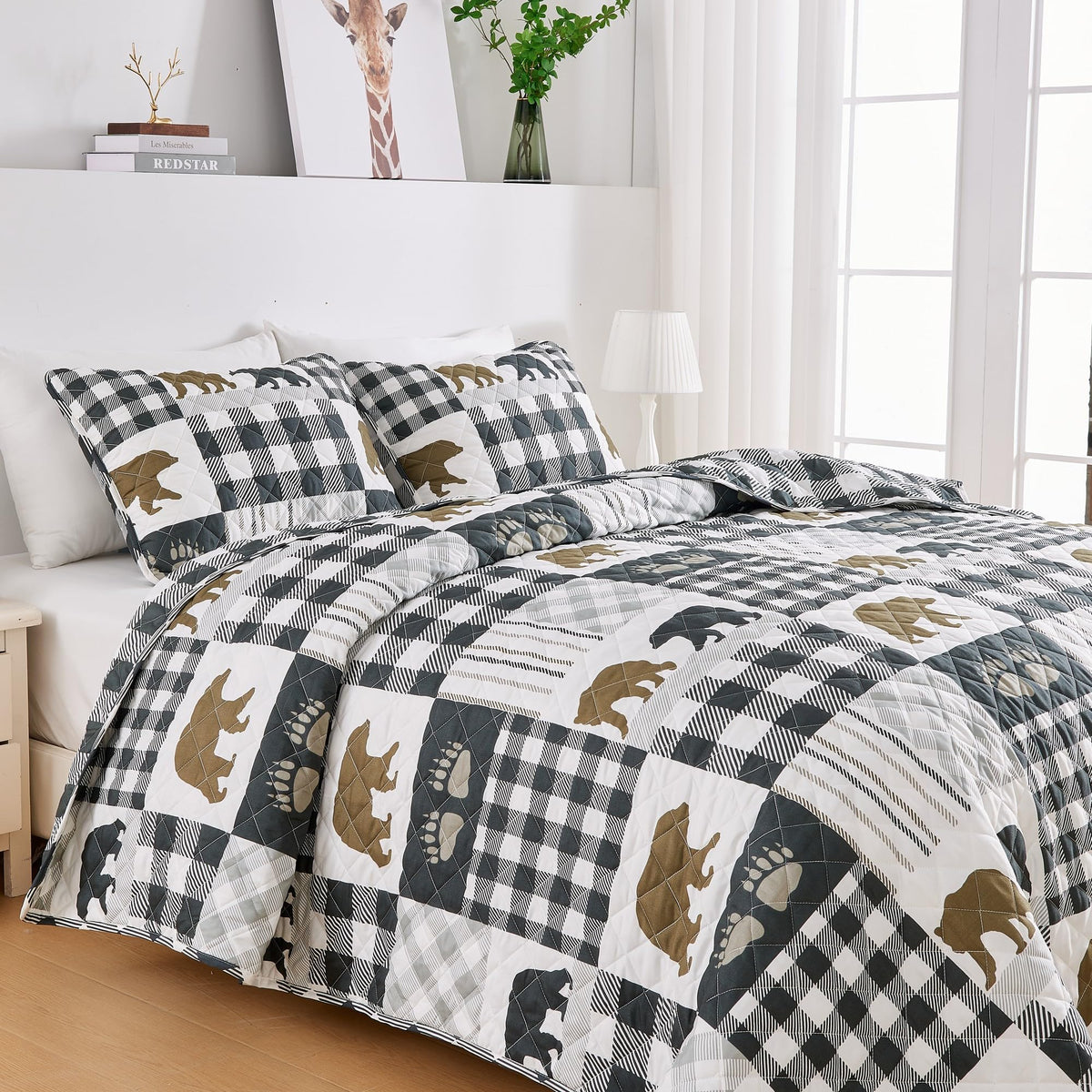 Rustic Quilts | 2-Piece Cabin Comforter Set with Sham | Reversible Lodge Bear Bedding for All Season