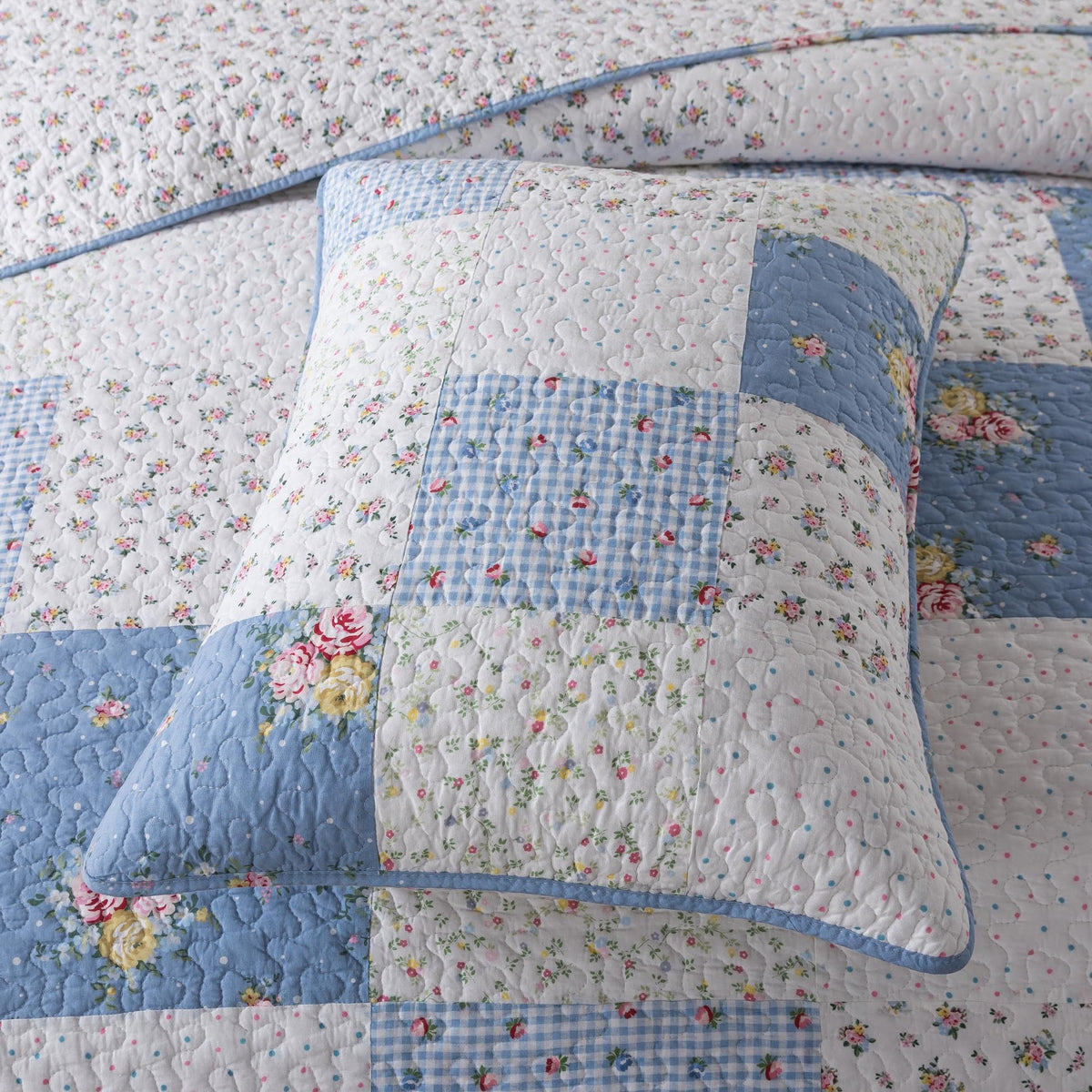 Bluebell Cottage Floral Cotton Quilt Set, with 2 Shams