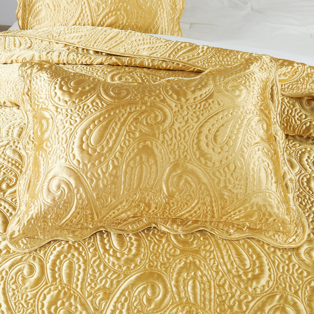 Quilted Satin Bedspread Set - 3-Piece Luxury Reversible Bed Cover