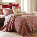 Spruce Red Quilt Set - Quilt (88x92in.) + Two Standard Pillow Shams (26x20in.) - Paisley Pattern in