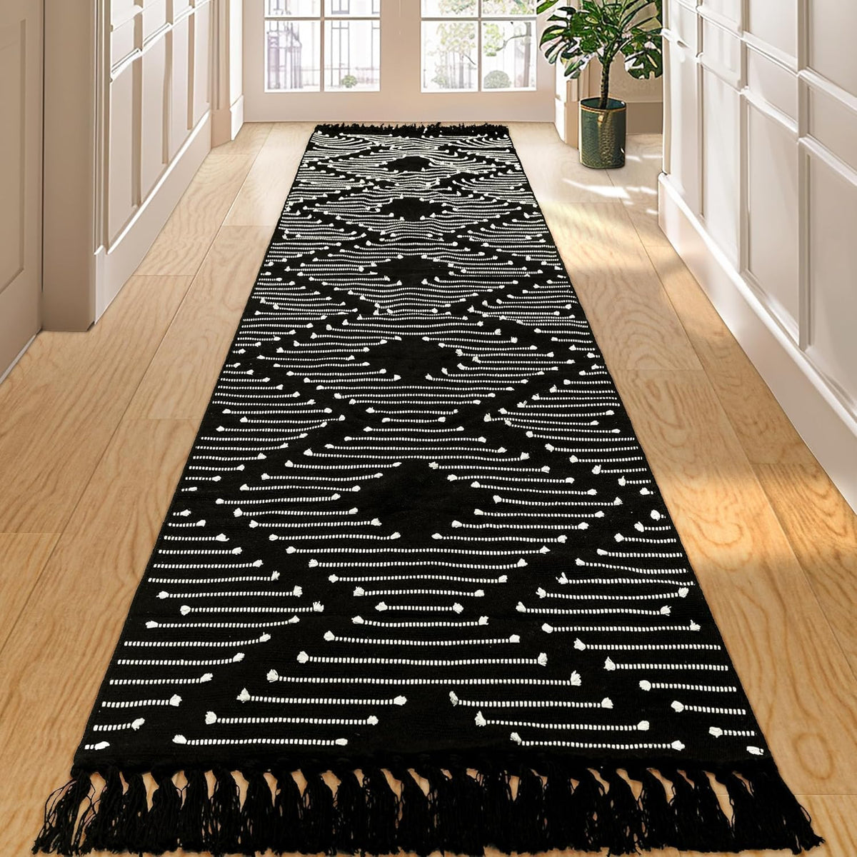 Boho Runner Rug - Washable Long Hallway Rug with Tassels, Thin Woven Farmhouse Kitchen Runner Rugs Cotton Aztec