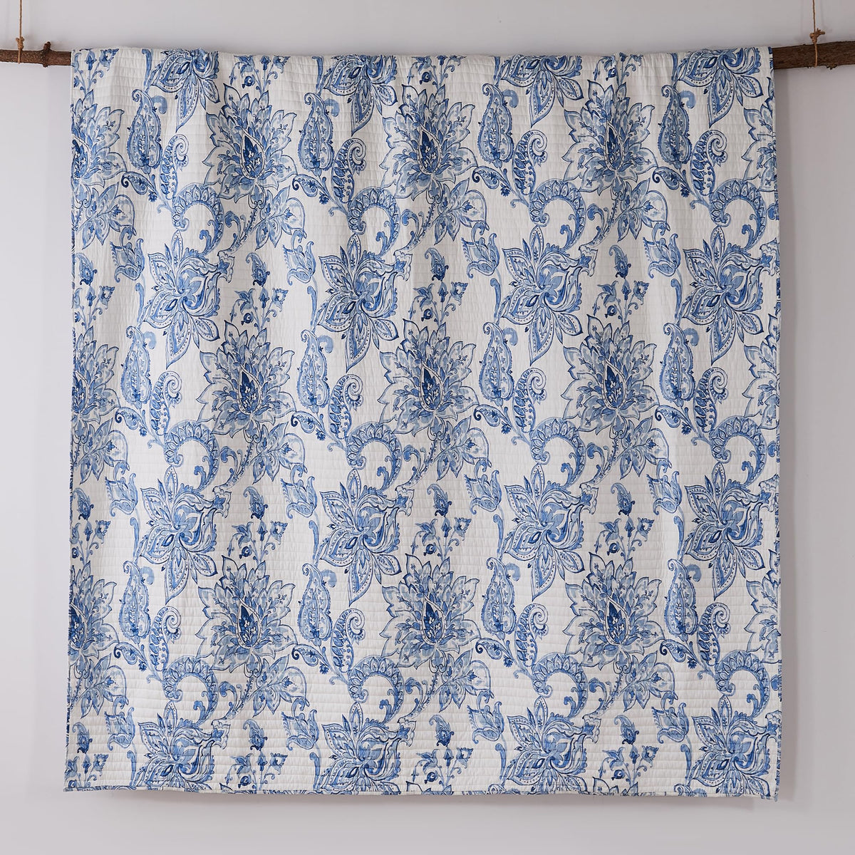 Bennett Quilt Set - Quilt + One Standard Pillow Sham - Floral Paisley - Blue and White - Quilt