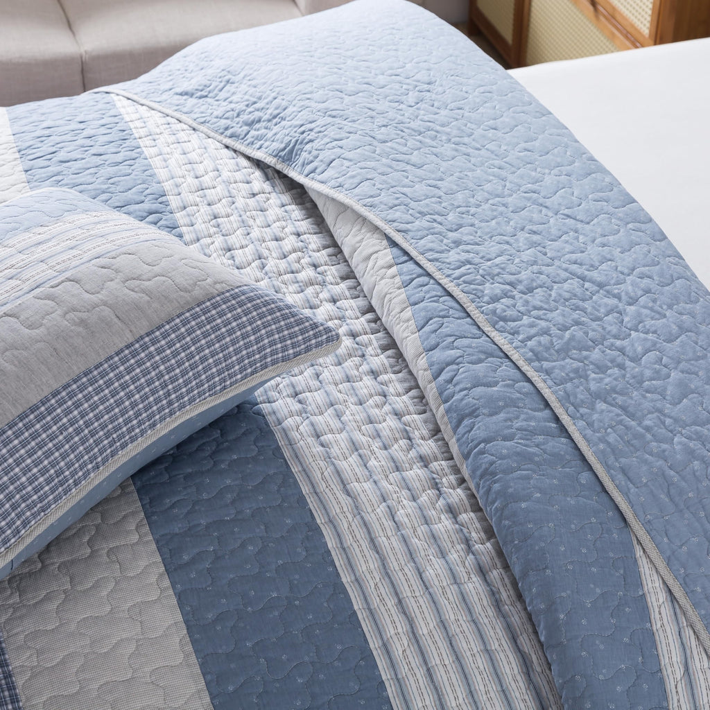 Blue Horizon Striped Cotton Quilt Set, with 1 Sham