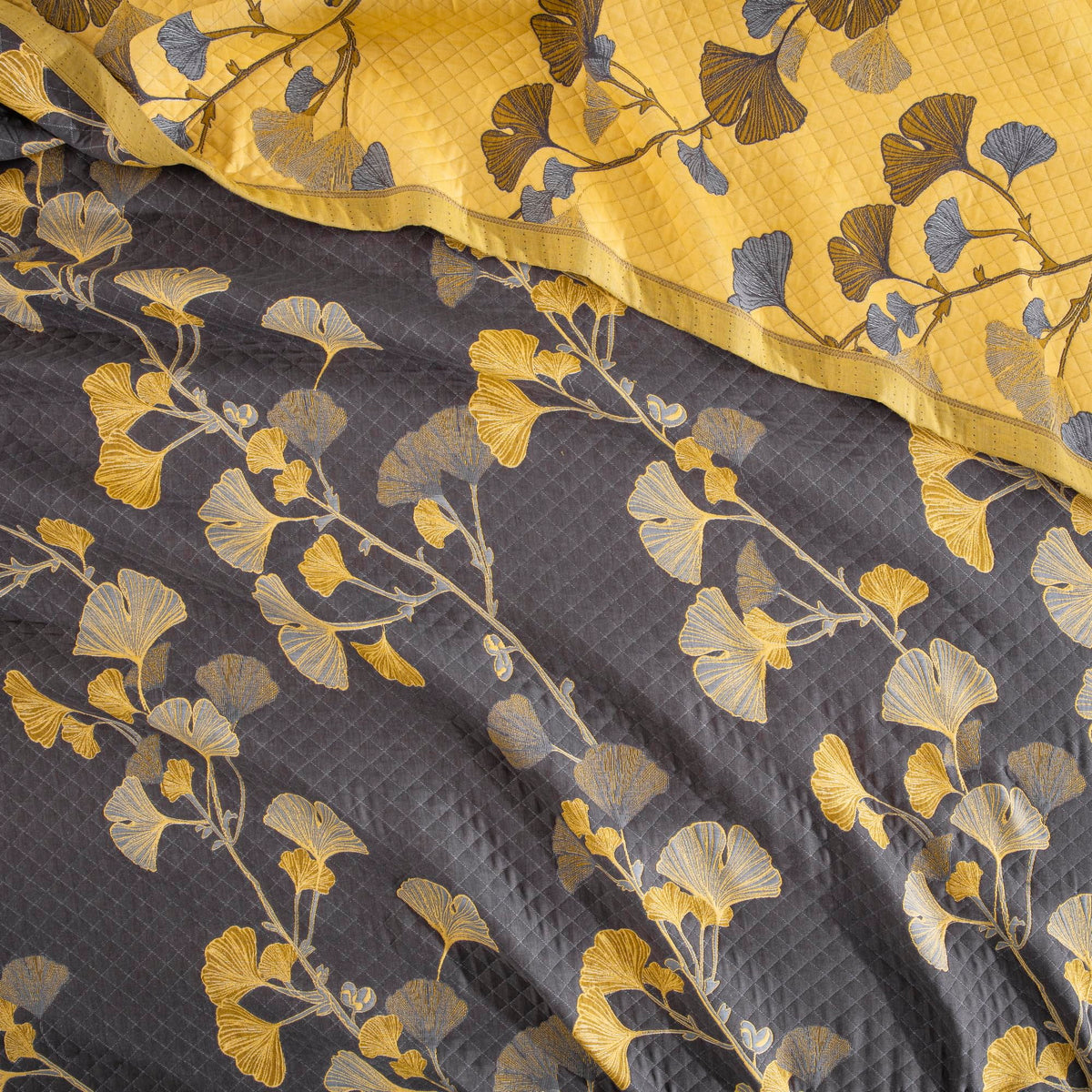 100% Cotton Muslin Jacquard 2 Piece Quilt Set Floral Ginkgo Leaf Print, Soft 3 Layers Gauze Bed Cover Reversible