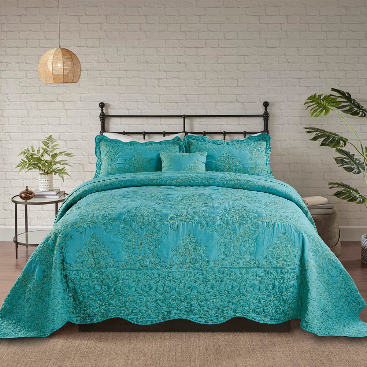 4 Piece Oversized Damask Paisley Pattern Quilt Microfiber Soft Lightweight Coverlet Embroidered Bedding Set with