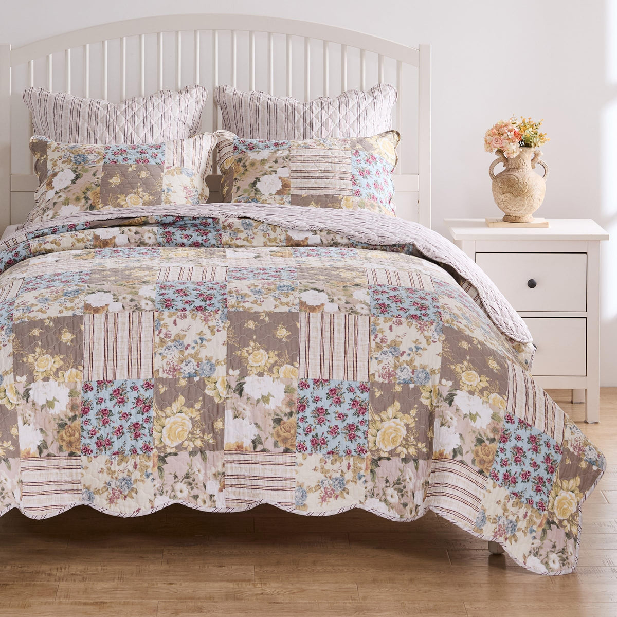 French Country Traditional Patchwork Style Cotton-Rich Quilt Set, 3-Piece, Multi