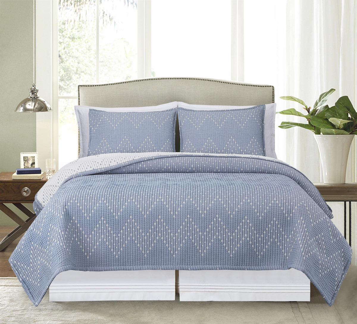 Chambray Maya Jacquard 3-Piece Cotton Bedding Quilt Set Everyday All Seasons Reversible Machine Washable