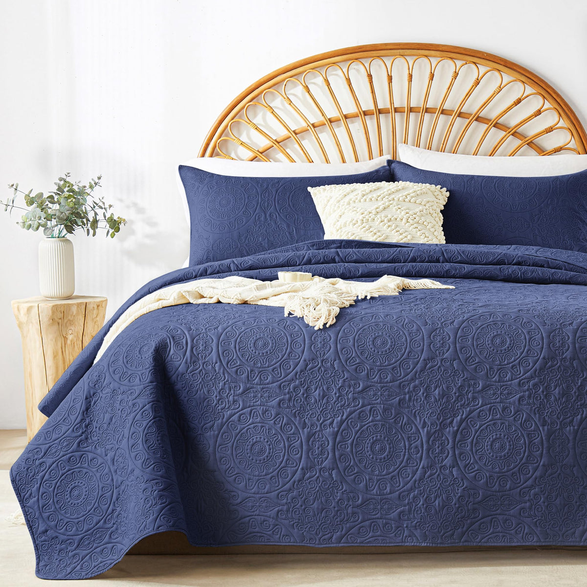 Navy Blue Quilt Set, Embossing Microfiber Bedspreads with Pillow Sham, Ligthweight Breathable Thin