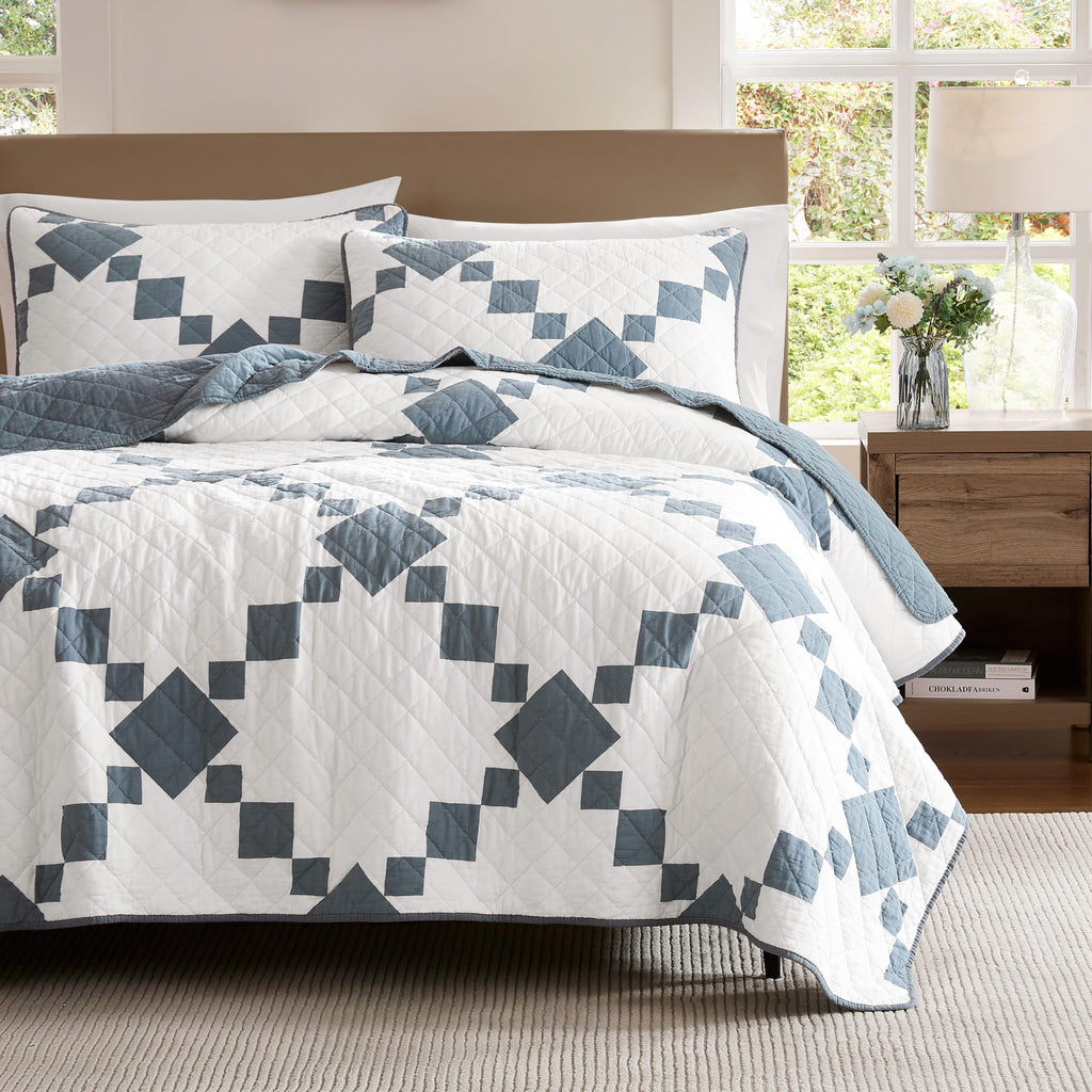 100% Cotton Quilt California, Oversized Lightweight Reversible Gingham Patchwork Bedding Set with 2