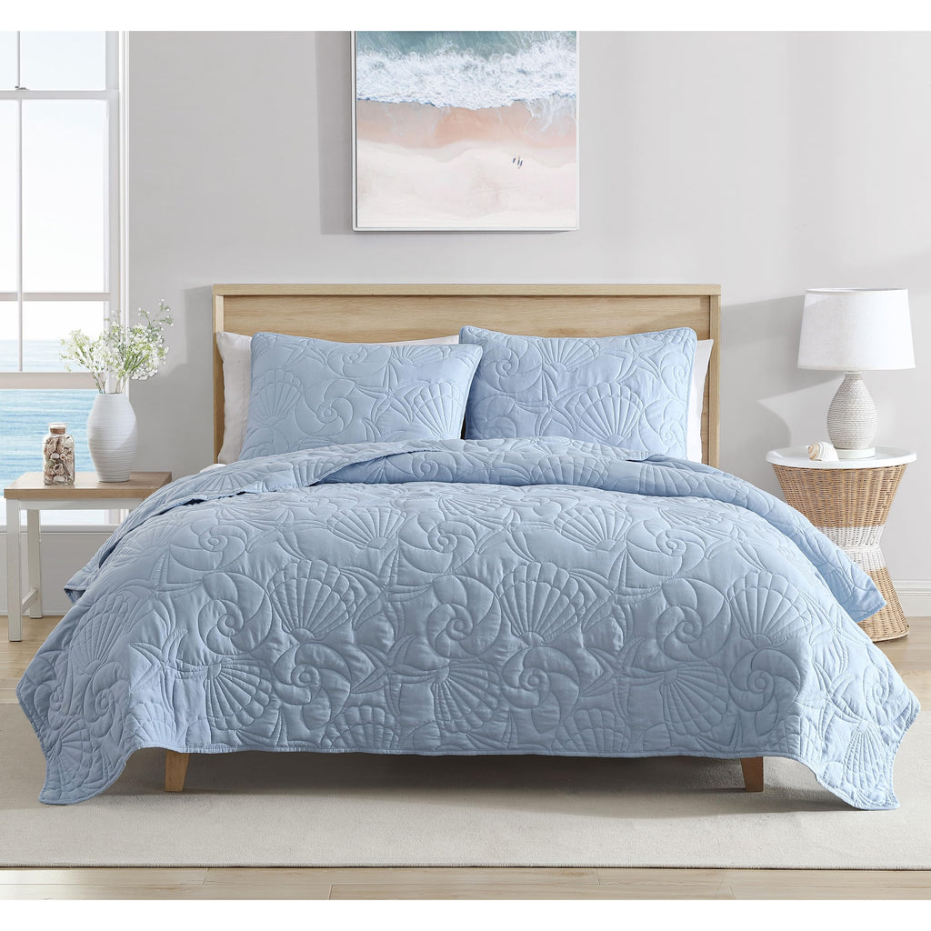 Outlined Shell 2-Piece Quilt Set, Blue