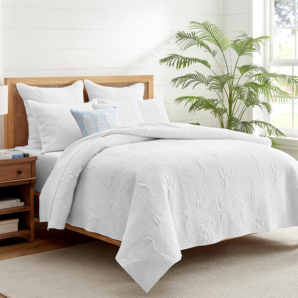 Cross Stitch Sea Quilt Set - Quilt and One Standard Sham - Coastal - White - Quilt (68x86in.) and Sham