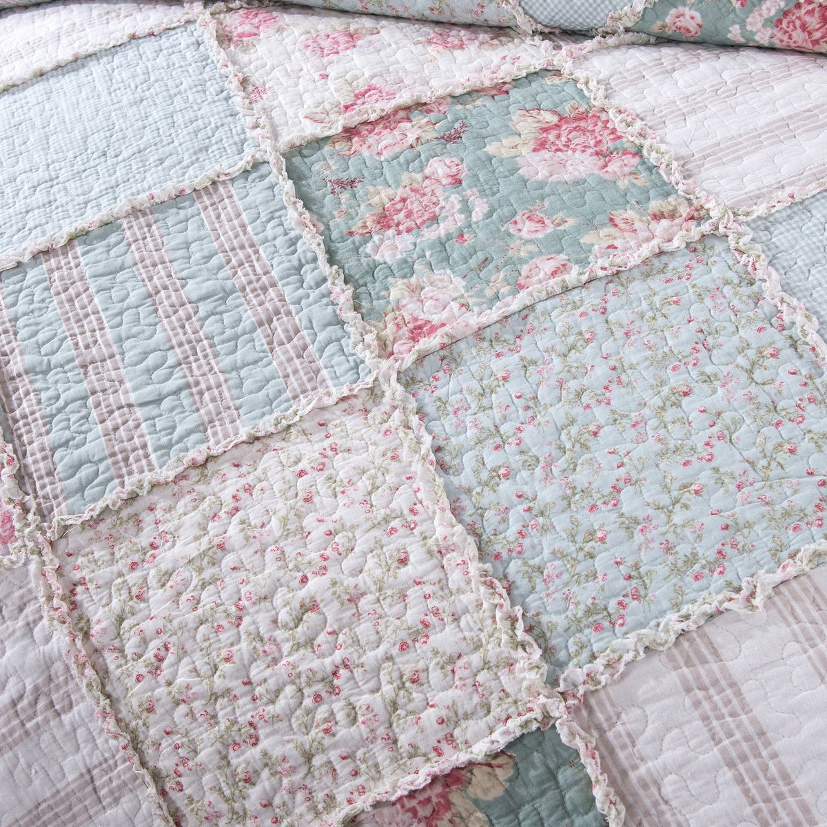 Cottage Floral Patchwork Bedspread Set - Hint of Mint Dainty Quilted Cotton Blooming Garden Botanical - Multi