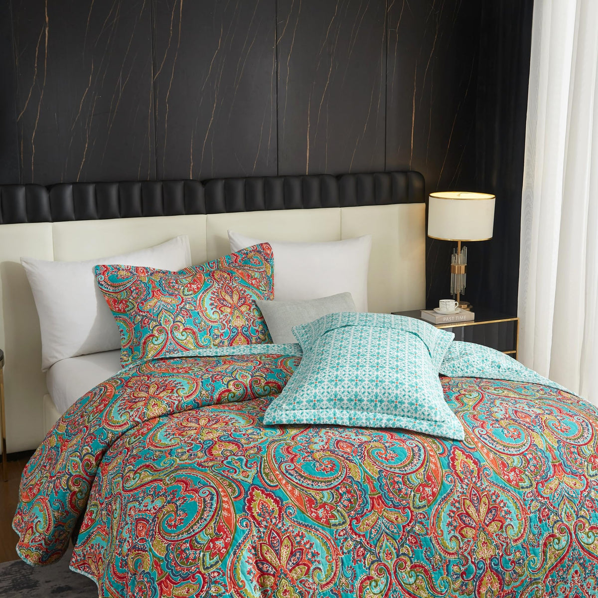 100% Cotton Boho Quilt Set King Size Vibrant Bohemian Paisley Bed Coverlet