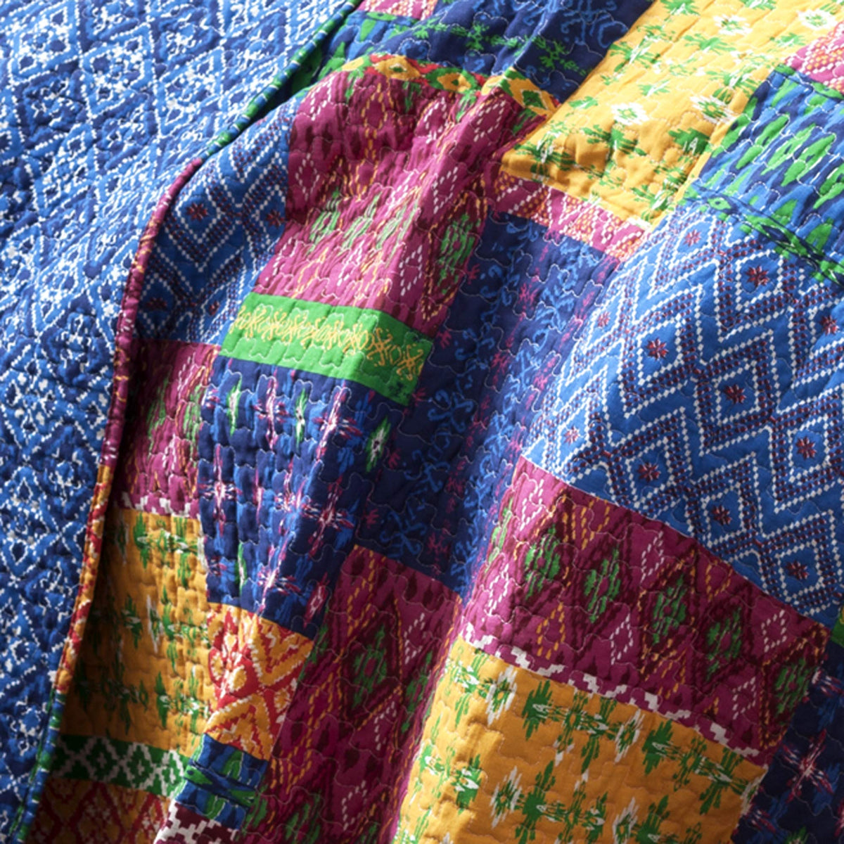 Misha Reversible Cotton Quilt 3 Piece Set Fuchsia & Navy - Bedding Set - Colorful