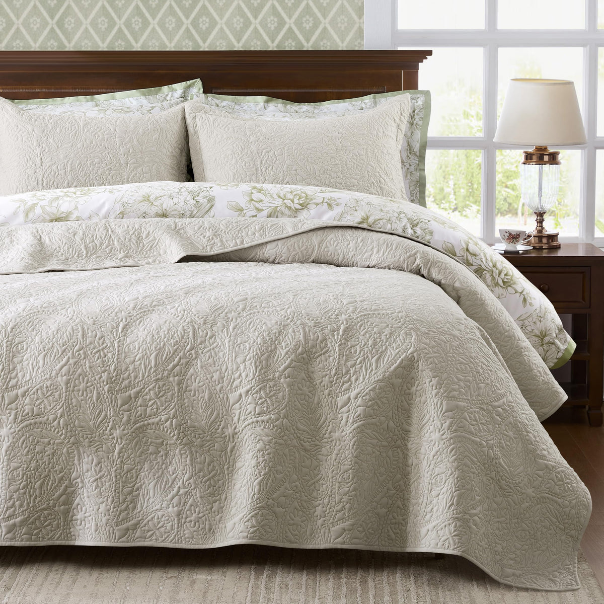 Paisley Quilt Set Queen Size, Light Beige Matelasse Lightweight Bedspread, Soft Farmhouse Rustic Coverlet, Spring