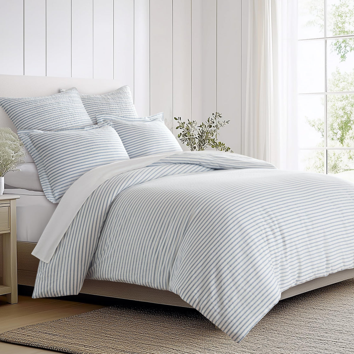 Tobago Stripe Blue Reversible Duvet Cover Set (90x94in) with 2 Pillowcases (26x20in) - Striped - Blue, White