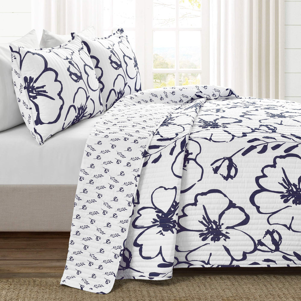Scandinavian Floral Quilt Queen Size Reversible 3 Piece Set Full/Queen Navy & White - Floral Bedding Set Queen Quilt