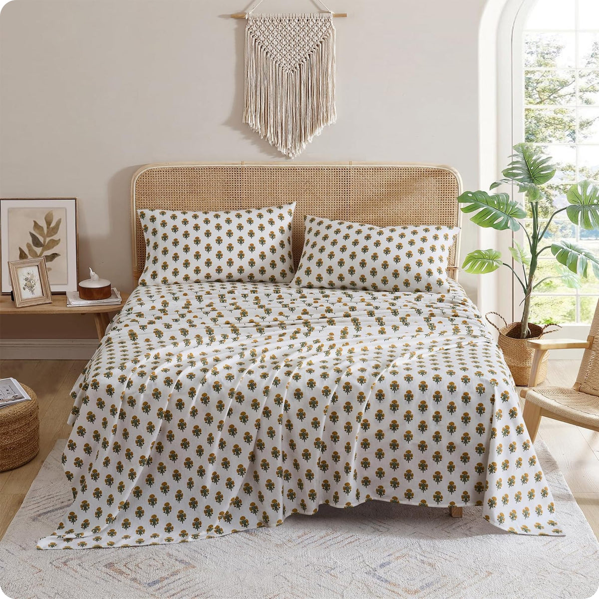 Golden Bloom Flannel 4-Piece Bedding Set, White & Gold