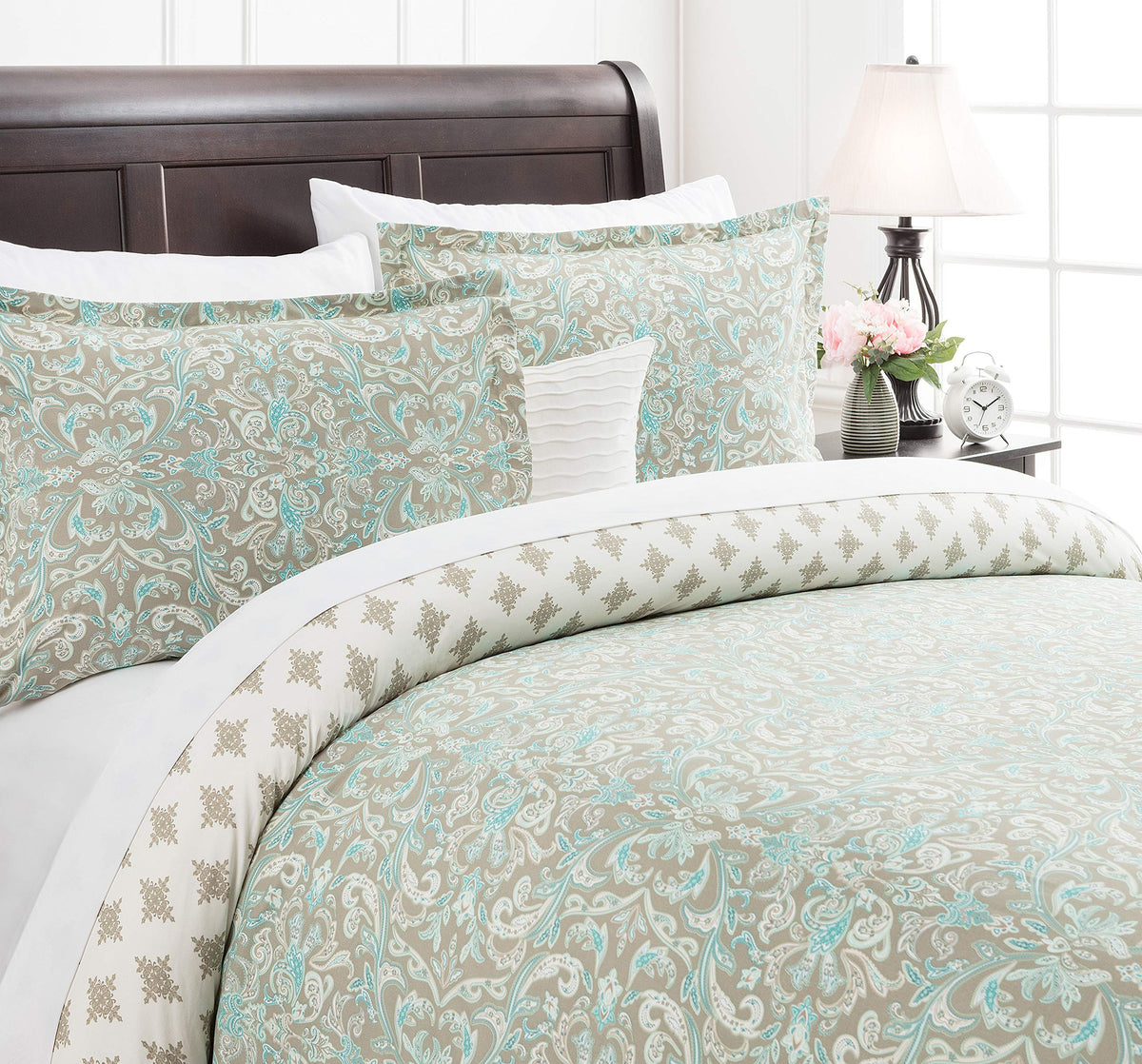 Premium Damask Sage Duvet Cover Set - Duvet Cover (90" x 90") & 2 Pillow Shams (20" x 26") - 3-Piece Set