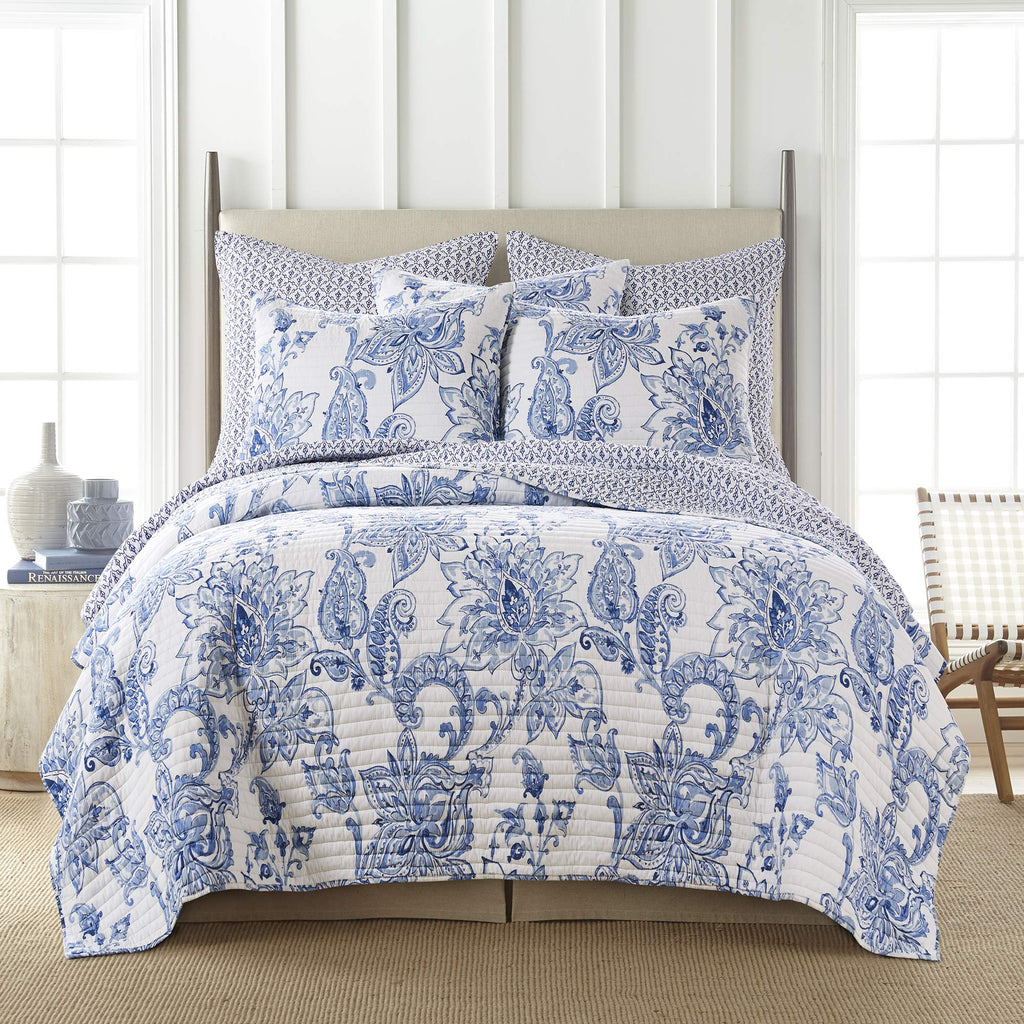 Bennett Quilt Set - Quilt + One Standard Pillow Sham - Floral Paisley - Blue and White - Quilt