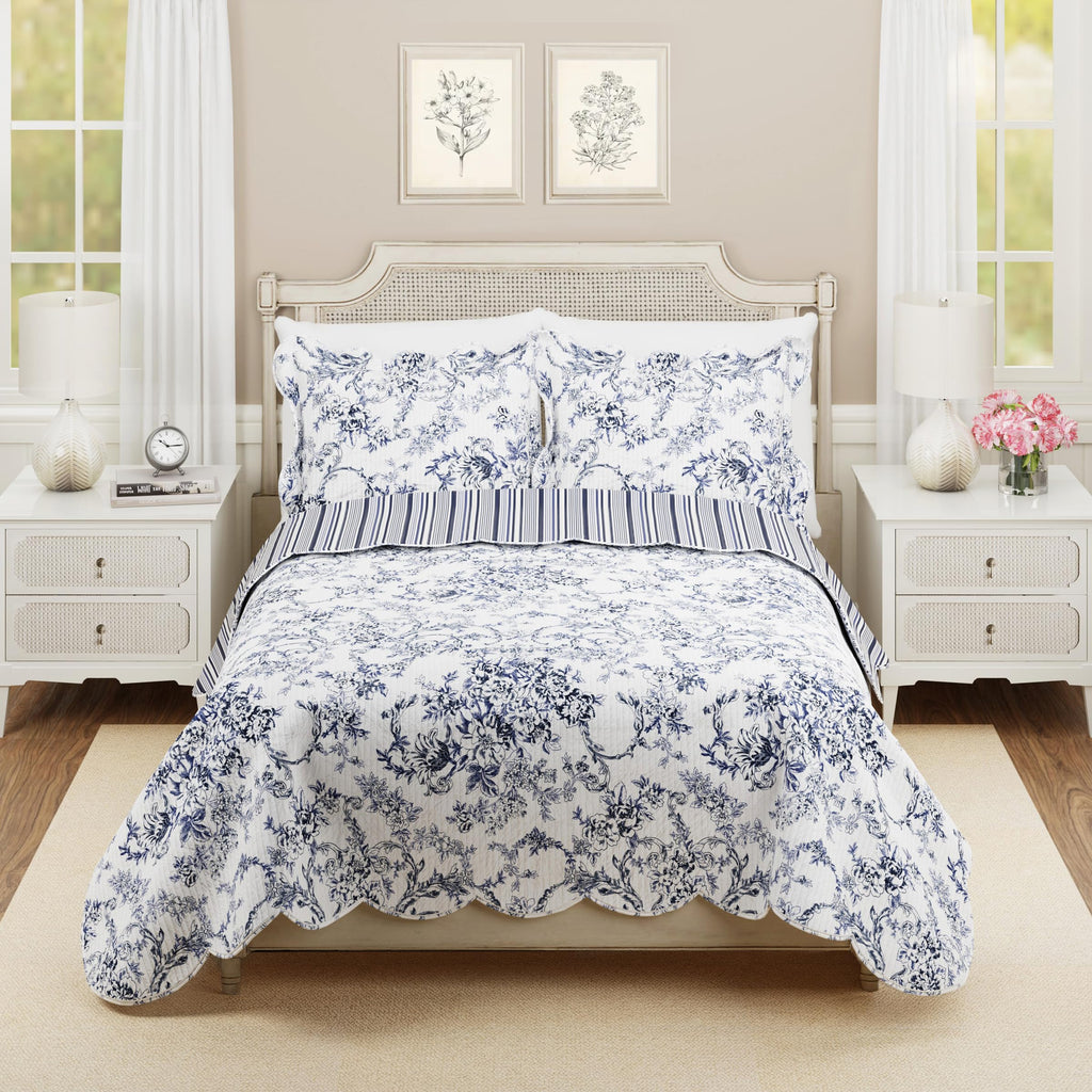 Garden Toile 3-Piece Reversible Quilt Set - Lightweight Coverlet Set