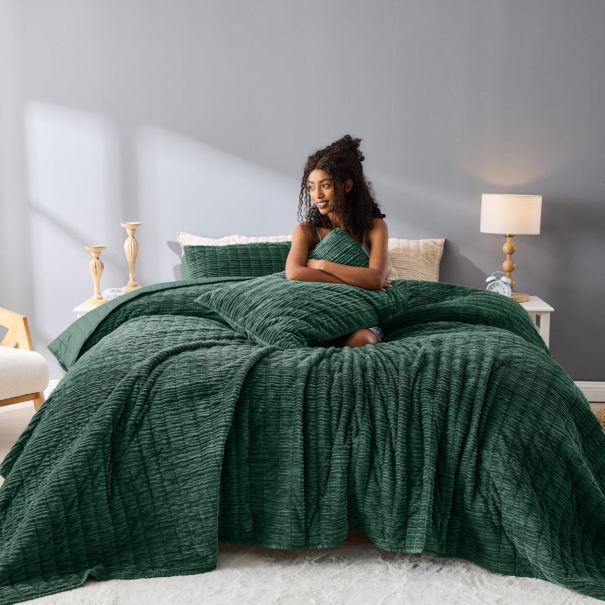 Corduroy Texture Hunter Green Quilt Set - Hypoallergenic Skin-Friendly Soft Plush Velvety Touch Bedspread
