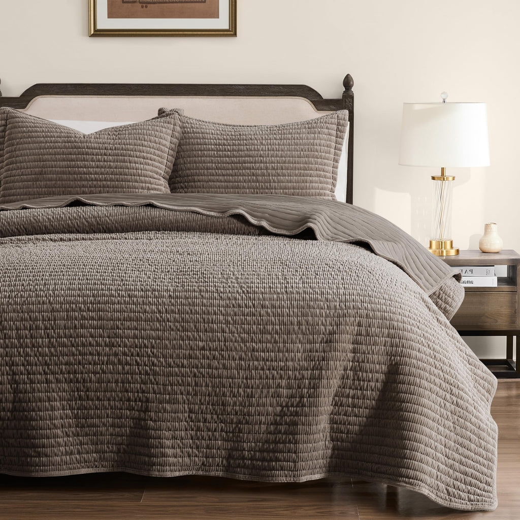 Velvet Quilt Set - Beige Striped Soft Lightweight Bedspread