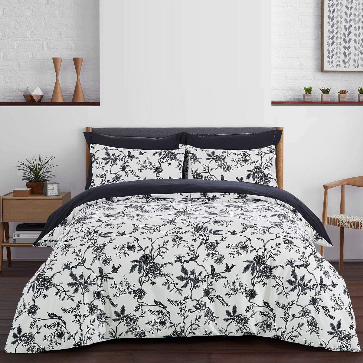 Premium French Toile Cover Set - Duvet Cover (90" x 90") & 2 Pillow Shams (20" x 26") - 3-Piece Set