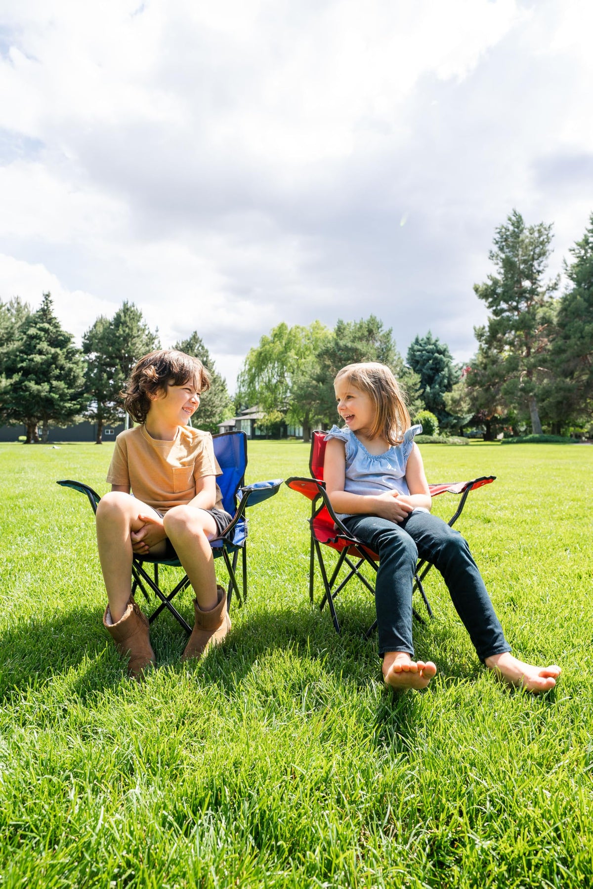 Kids Folding Chair, 100 lbs. Weight Capacity - Sapphire Blue