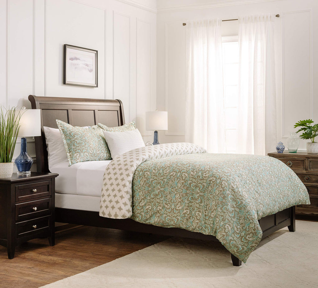 Premium Damask Sage Duvet Cover Set - Duvet Cover (90" x 90") & 2 Pillow Shams (20" x 26") - 3-Piece Set