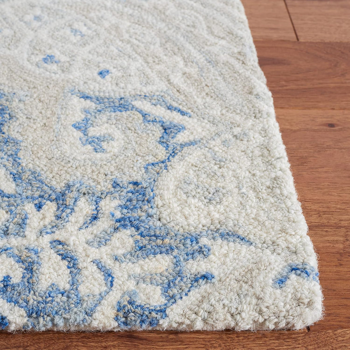 Micro-Loop Collection Area Rug, Beige, Handmade Wool, Ideal for High Traffic Areas in Living Room