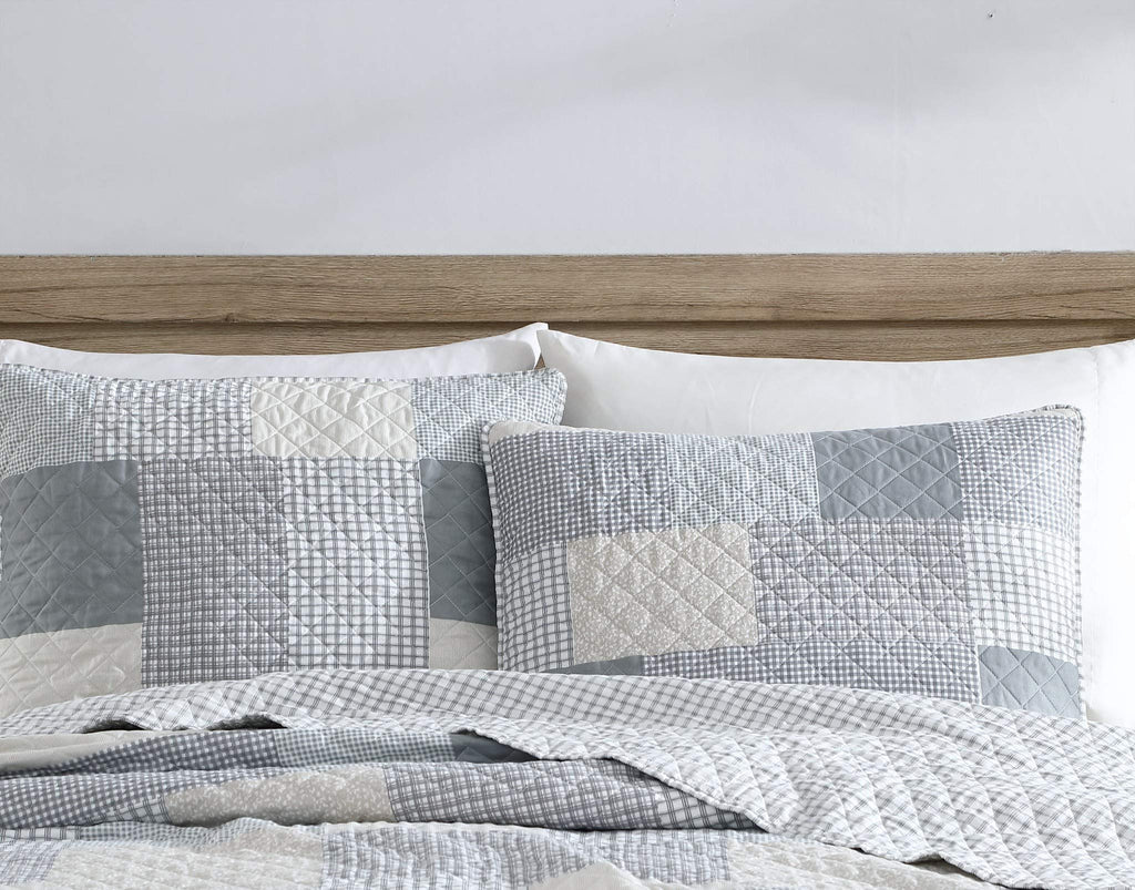 Anderson 3-Piece Printed Patchwork Quilt Set, Lightweight Polyester Cover with 100% Cotton Filling, Modern Gray Plaid
