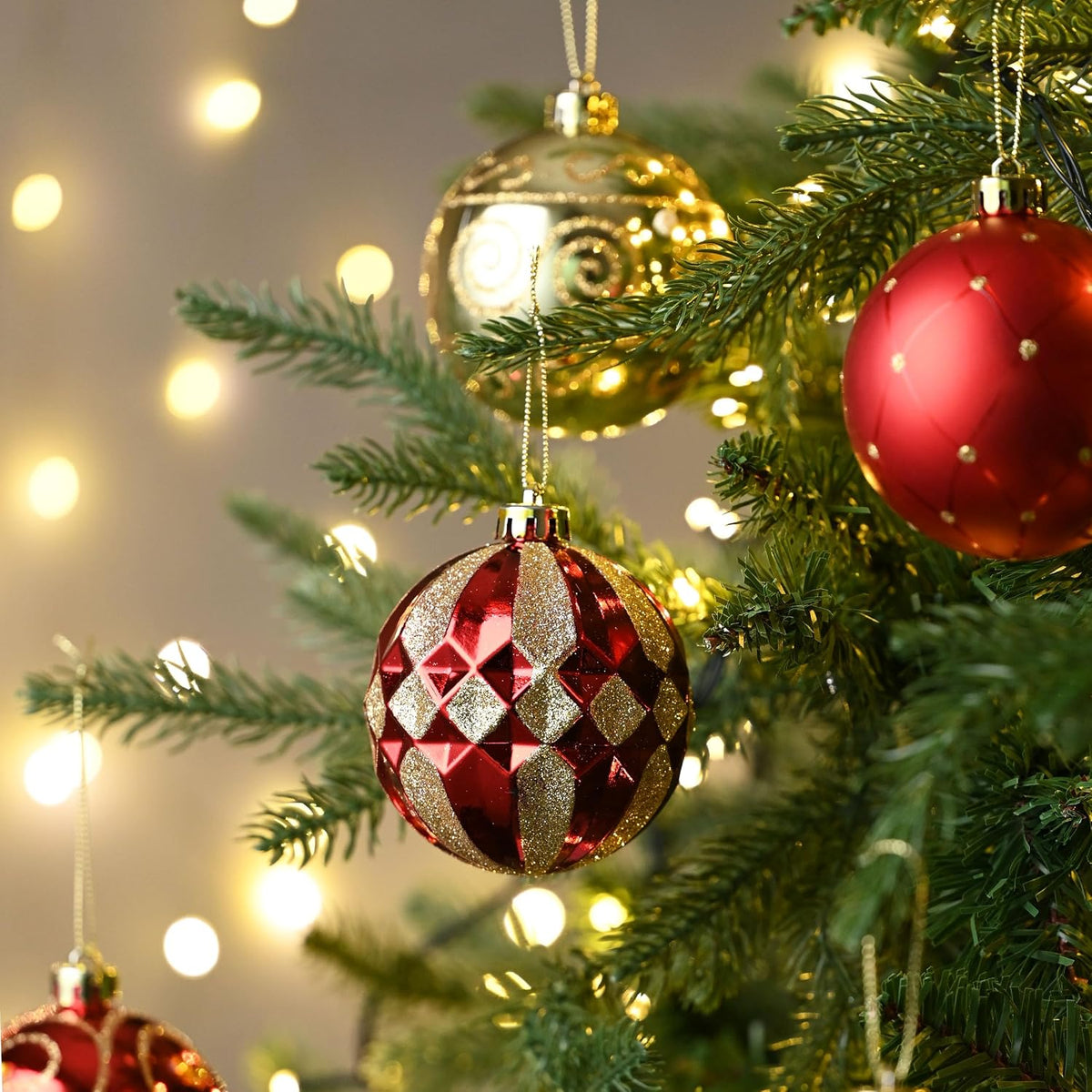 Christmas Tree Decorations Set, 16ct Red and Gold Shatterproof Christmas Ball Ornaments Bulk, 3.15 Inches Luxury