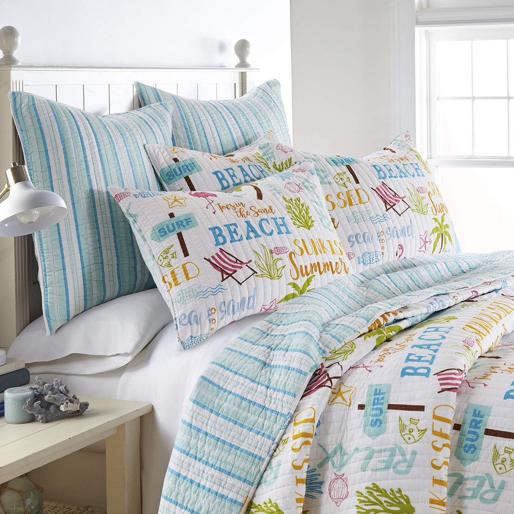 Beach Days Quilt Set - Quilt (68x86in) + One Standard Pillow Sham (26x20in) - Coastal Beach - Teal Blue